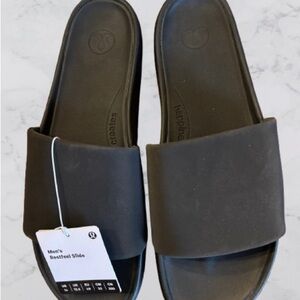 Lululemon Men's Black Restfeel Slides